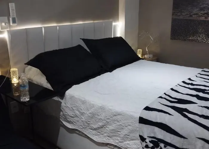 Apt 2 Min From Copa Beach!